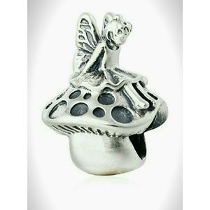 ☀NEW Beautiful Charm☀